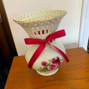 Formalities 8” Vase “Cabbage Rose” Brown Brothers